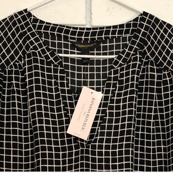 BANANA REPUBLIC Crosshatch Pattern Blouse - Picture 4 of 5